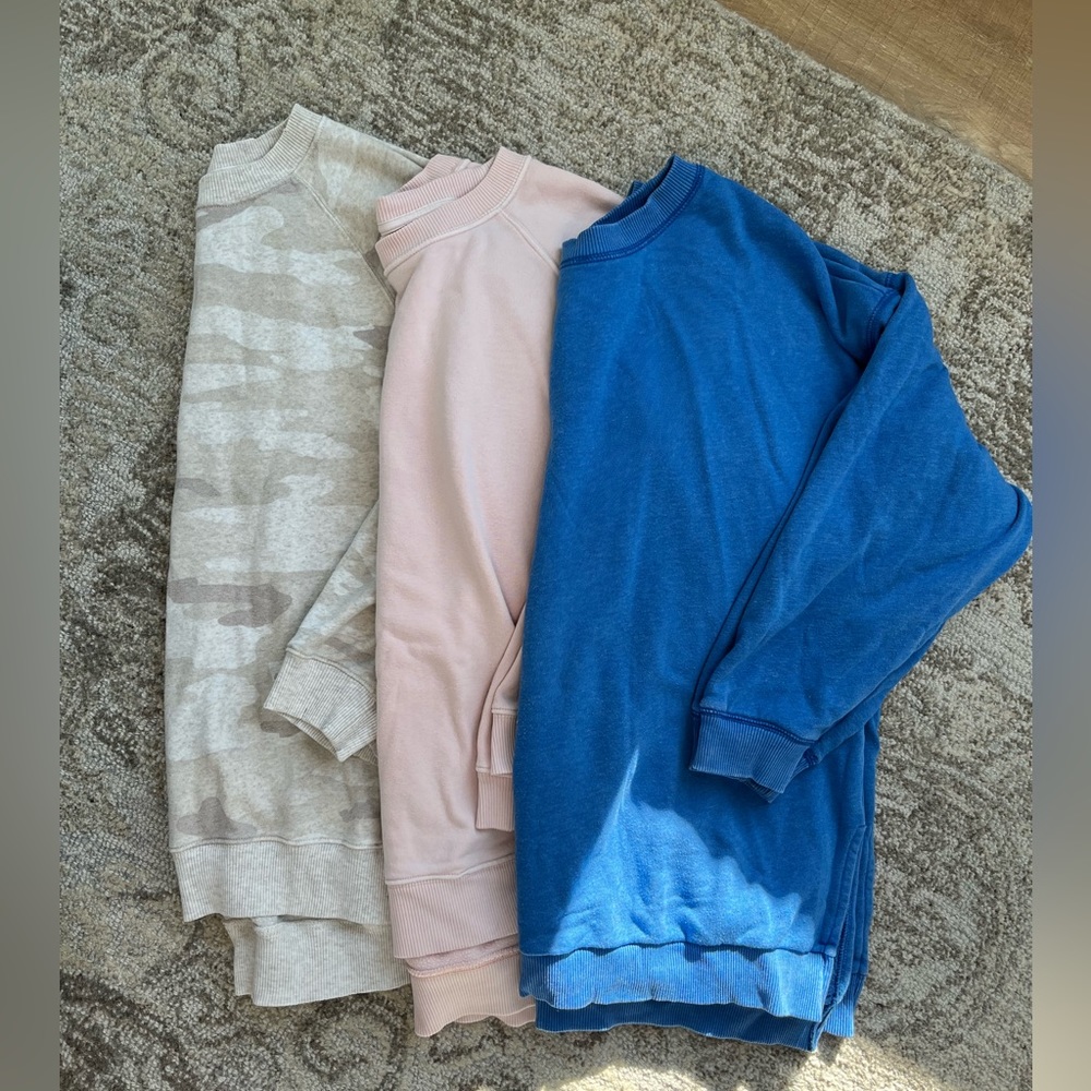 American Eagle Crew Neck Bundle